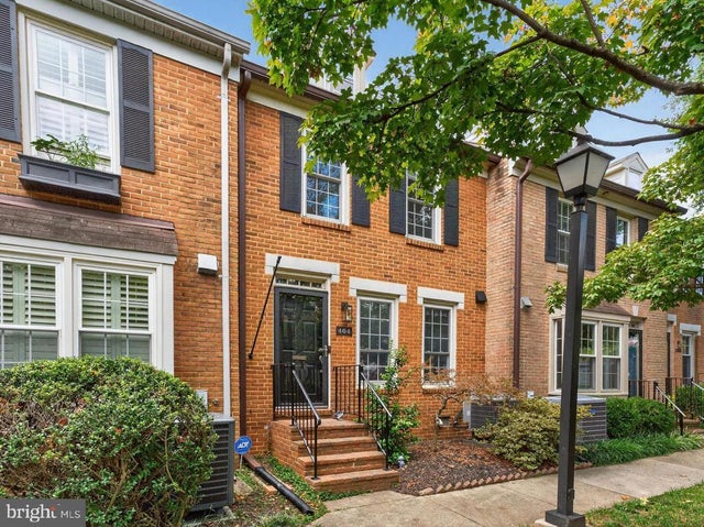 464 W Glebe Rd, Alexandria