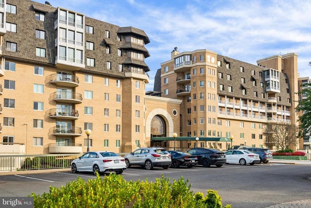 1250 S Washington St S #116, ALEXANDRIA
