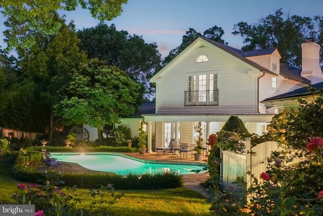 320 1/2 Mansion Dr, Alexandria