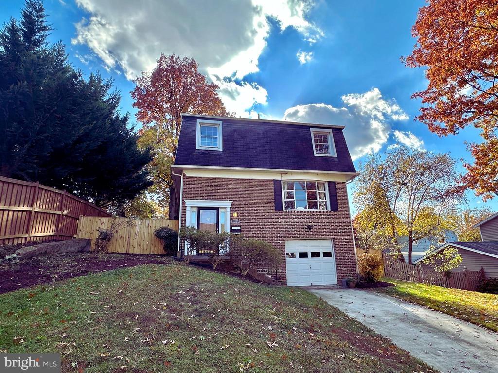 250 Aspen St, ALEXANDRIA