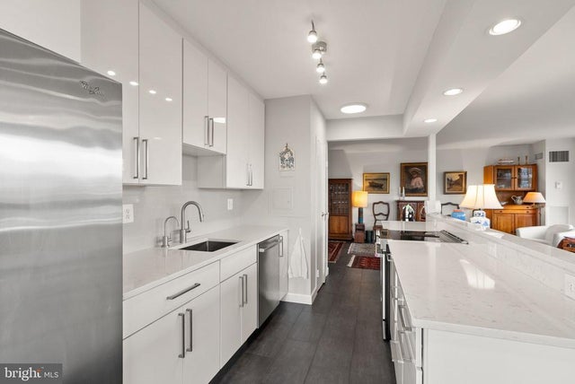 400 Madison St #409, ALEXANDRIA