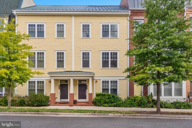 608 E Alexandria Ave, Alexandria