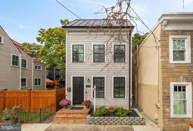 1117 Queen St, Alexandria