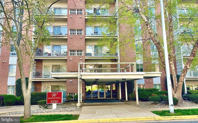 5250 Valley Forge Dr #802, Alexandria