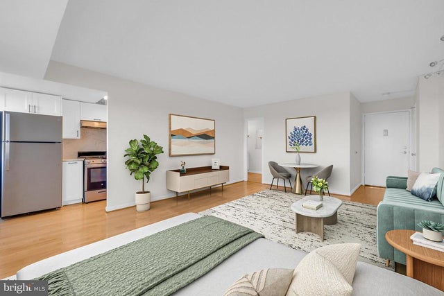 2500 N Van Dorn St #817, Alexandria