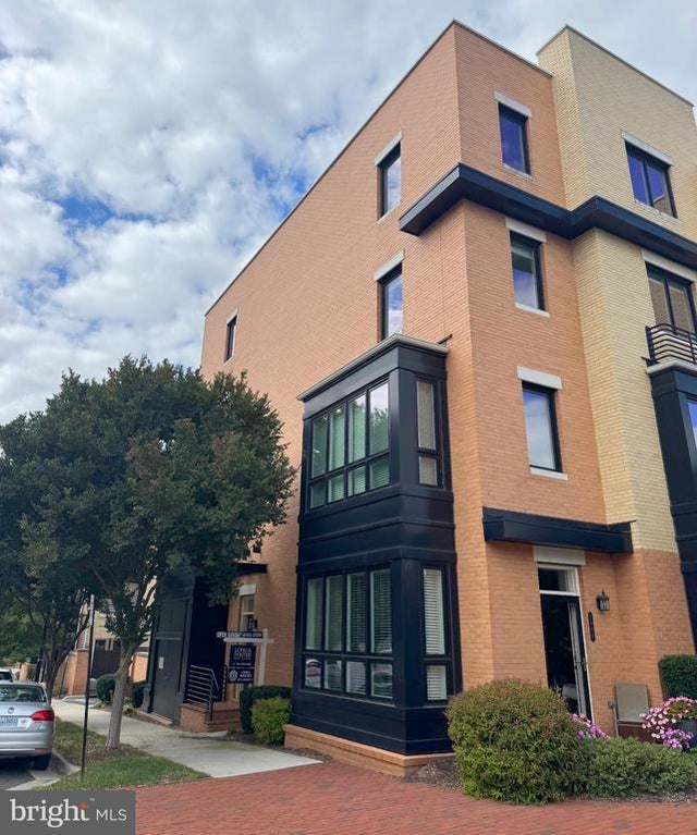 620 Mckenzie Ave, ALEXANDRIA