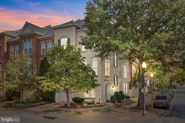 5255 Pocosin Ln, Alexandria