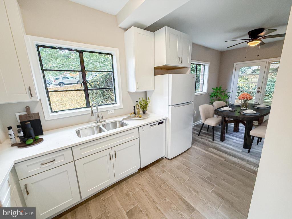 3492 Martha Custis Dr, ALEXANDRIA