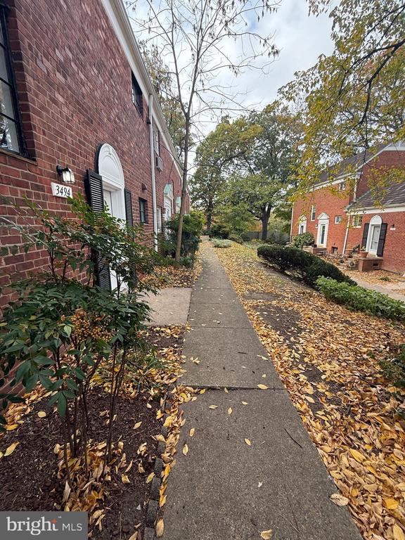 3492 Martha Custis Dr, ALEXANDRIA