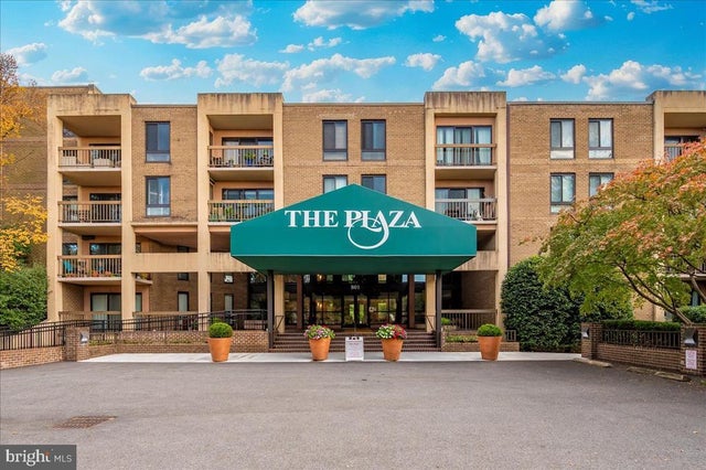 803 N Howard St #152, Alexandria