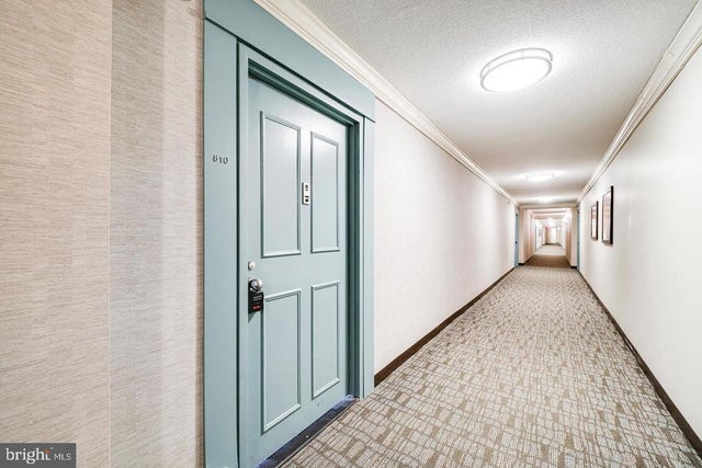 205 Yoakum Pkwy #810, Alexandria