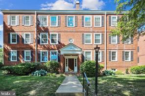 2942 S Columbus St #a2, ARLINGTON