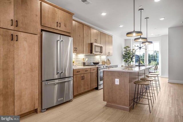 2608 Fall Line St, Alexandria