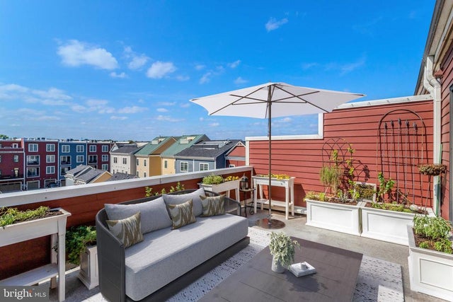 2004 Potomac Ave, Alexandria