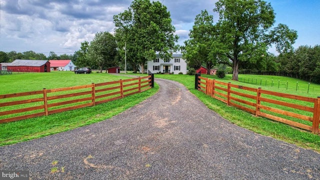 1815 Country Rd, Beaverdam