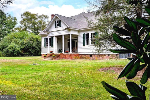 6049 Tidewater Trl, Champlain