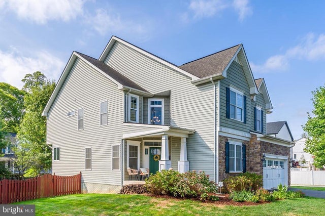 998 Railroad Ave, Falls Church