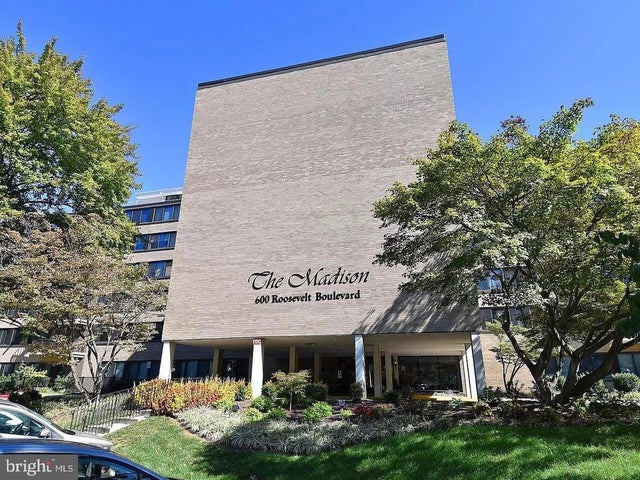 600 Roosevelt Blvd #314, Falls Church