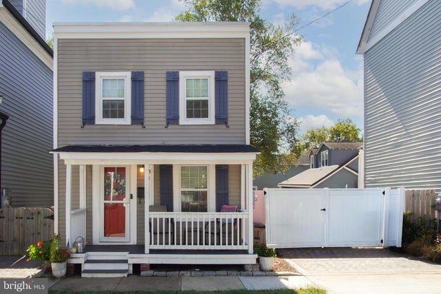 306 Pitt St, Fredericksburg