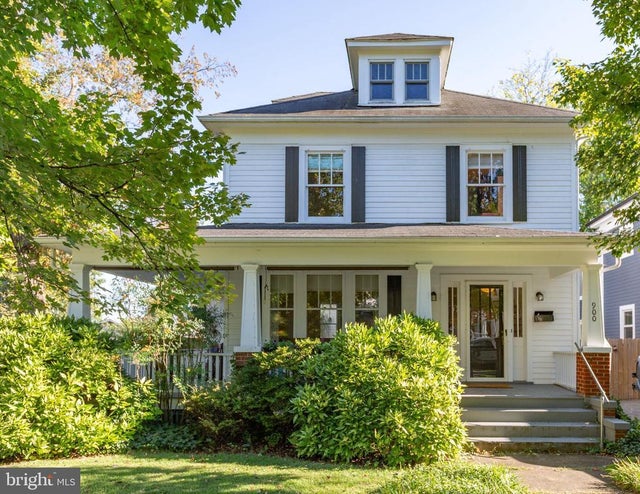 900 Wolfe St, Fredericksburg