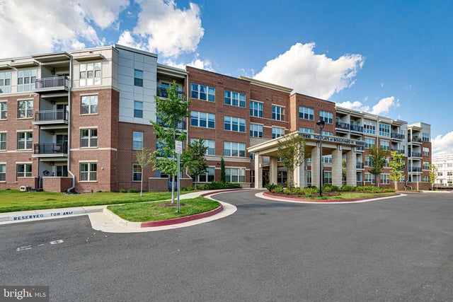 10755 Fairgrounds Dr #326, FAIRFAX