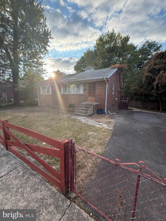 10118 Dwight Ave, Fairfax