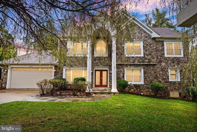 9917 Colony Rd, Fairfax