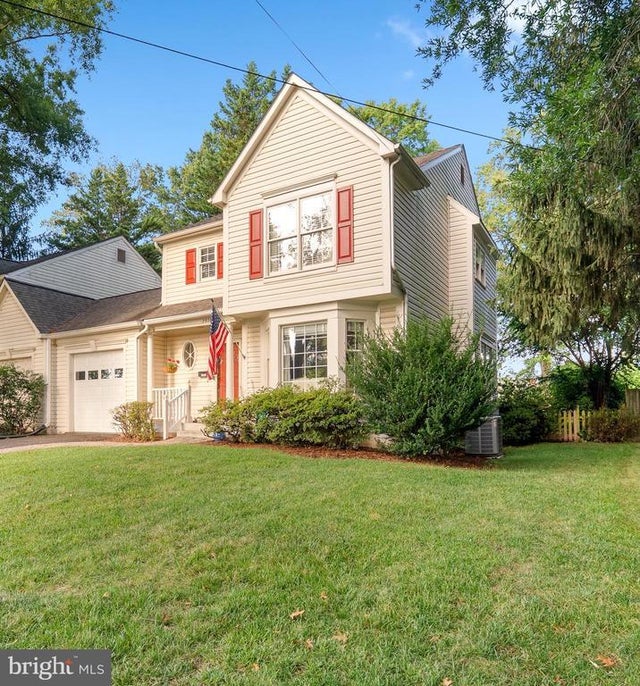 3920 Oak St, Fairfax