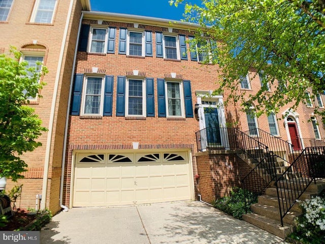 10496 Courtney Dr, Fairfax