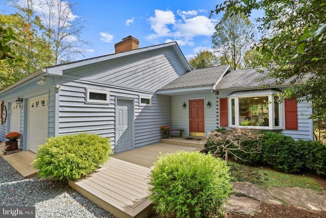 17 Vine Ridge Dr, Palmyra