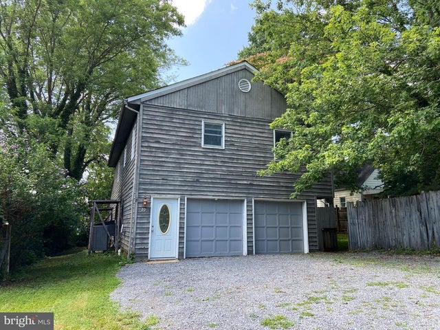 20 N Calhoun St, Warrenton