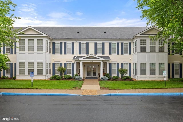 6704 Holly Farm Ln #204, Warrenton