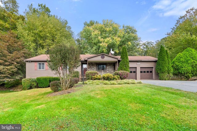 7213 N Starcrest Dr, Warrenton