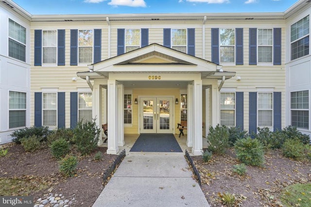 6696 Club House Ln #104, Warrenton