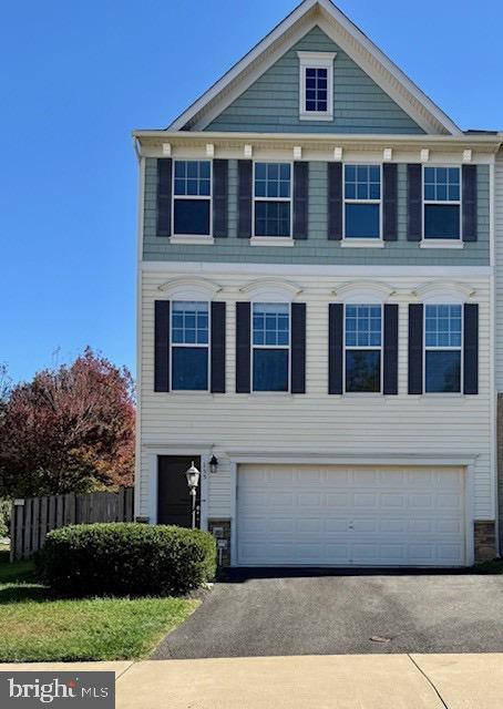 155 Royal Ct, Warrenton