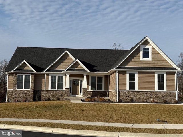 219 Taggart Dr, Winchester