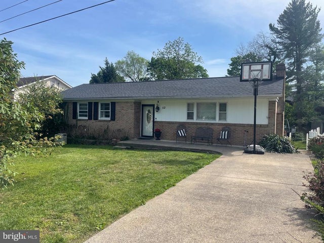 112 Fairway Dr, Winchester