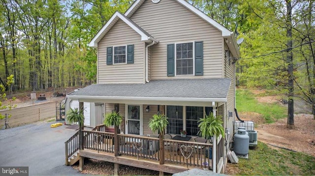 621 Panther Dr, Winchester