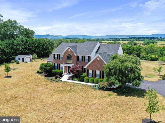 180 Newell Dr, Middletown