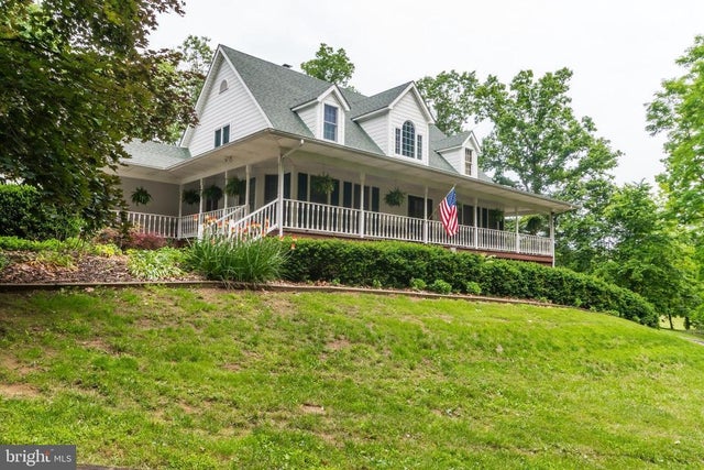 430 Saddleback Ln, Winchester