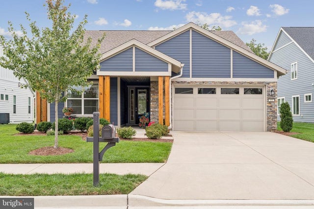 153 Song Sparrow Dr, Lake Frederick