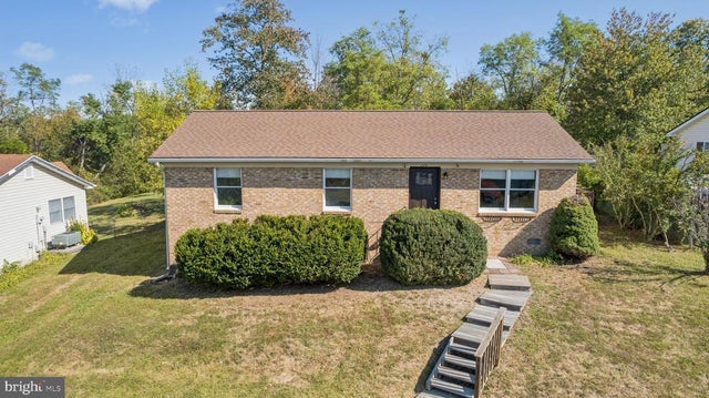 226 Somerset Dr, Stephens City