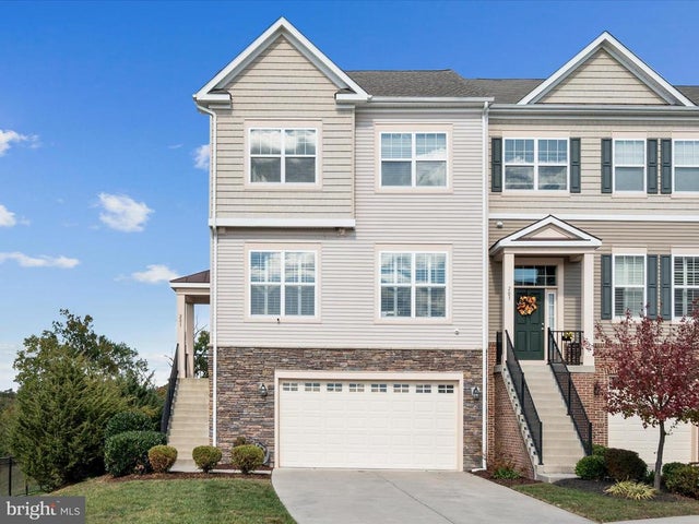 201 Cobble Stone Dr, Winchester