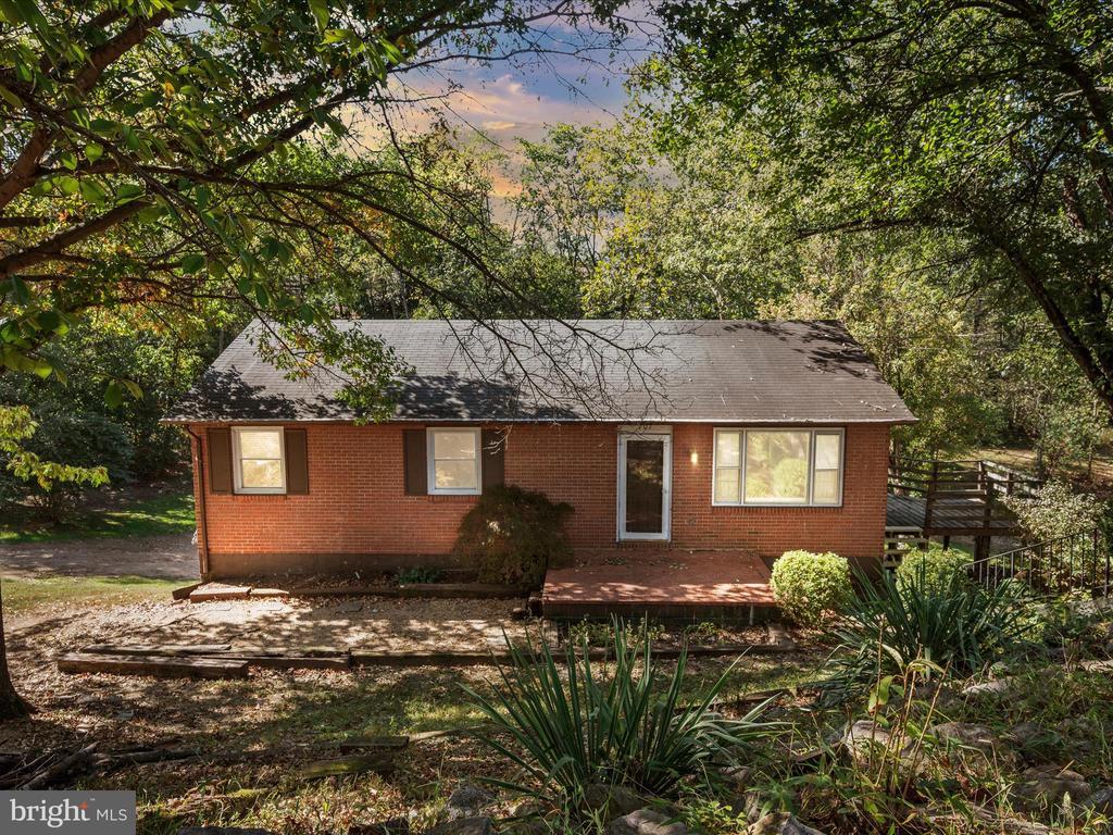 107 Dale Ct, WINCHESTER