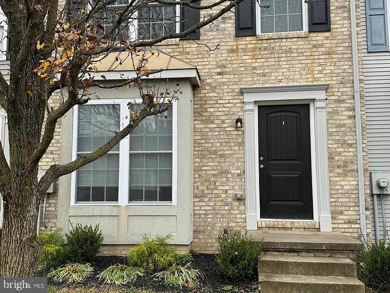 204 Barrington Ln, WINCHESTER