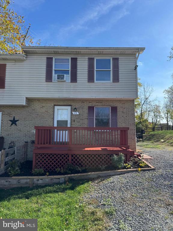 129 Woodridge Ct, Stephens City