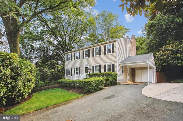 6808 Stoneybrooke Ln, Alexandria