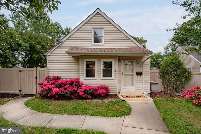 6017 Park Pl, Alexandria