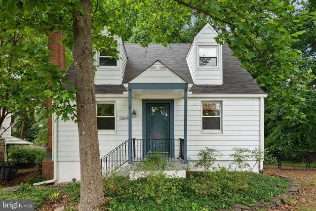 5604 Edgemont Dr, Alexandria