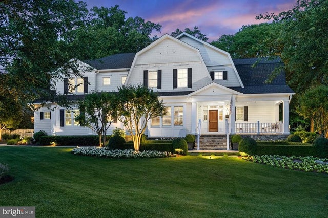 900 Park St Se, Vienna